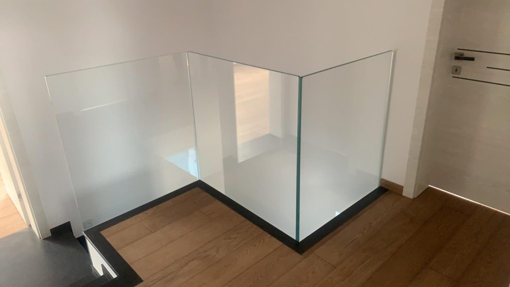 Realizacja schodów i balustrad od szklarza z Białegostoku